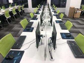 免押出租 電競機、辦公電腦與投影儀等辦公設備的便捷租賃方案